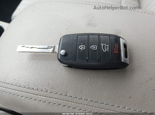 KNDPMCAC6H7264386 2017 KIA SPORTAGE Gray Առջևի վահանակի տեսք