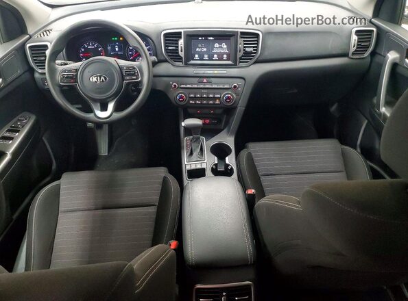 KNDPMCAC6K7597212 2019 KIA SPORTAGE Белый Вид панели приборов