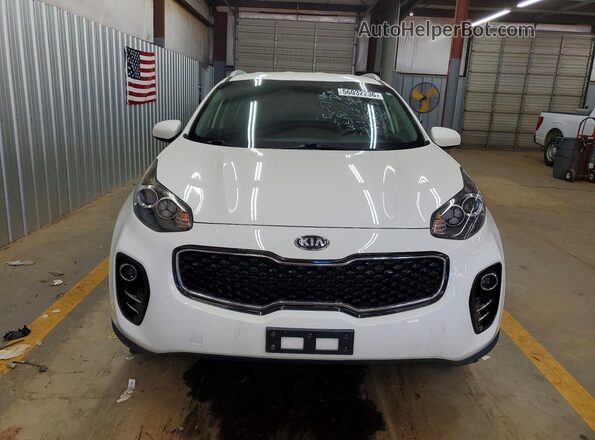 KNDPMCAC6K7597212 2019 KIA SPORTAGE Белый Вид спереди