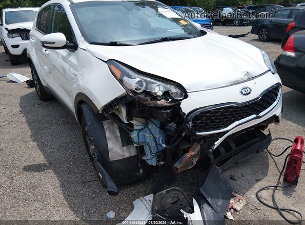 KNDPMCAC6M7913534 2021 KIA SPORTAGE Белый Вид спереди