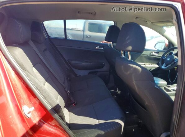 KNDPMCAC6M7942709 2021 KIA SPORTAGE Red Widok wnętrza z tyłu