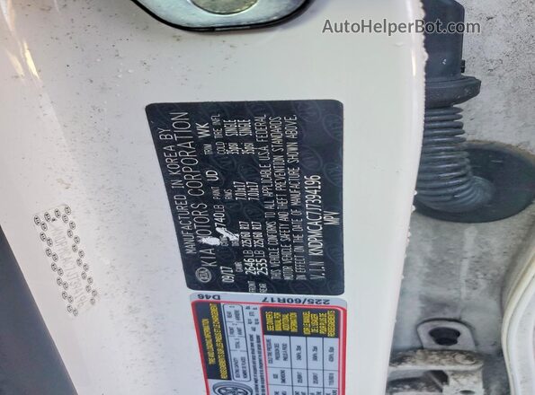 KNDPMCAC7J7394196 2018 KIA SPORTAGE White VIN sticker view