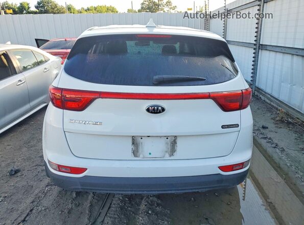 KNDPMCAC7J7394196 2018 KIA SPORTAGE White Rear view