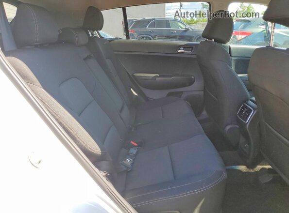 KNDPMCAC7N7984842 2022 KIA SPORTAGE White Սալոնի հետևի տեսք