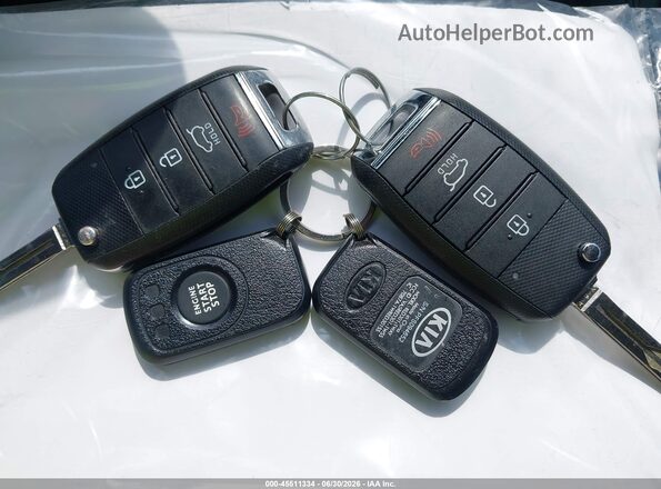 KNDPMCAC8H7178593 2017 KIA SPORTAGE Blue Вид панелі приладів