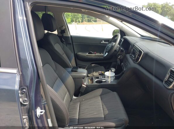 KNDPMCAC8H7178593 2017 KIA SPORTAGE Blue Вид салону спереду