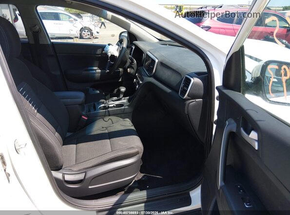 KNDPMCAC8M7920033 2021 KIA SPORTAGE White Widok wnętrza z przodu