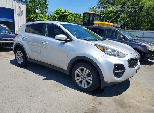 KNDPMCAC9J7370112 2018 KIA SPORTAGE Silver Front right