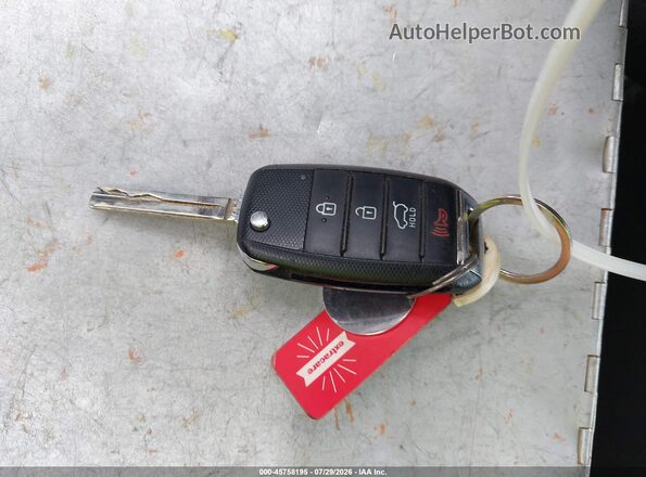 KNDPMCACXH7121389 2017 KIA SPORTAGE Синий Вид панели приборов
