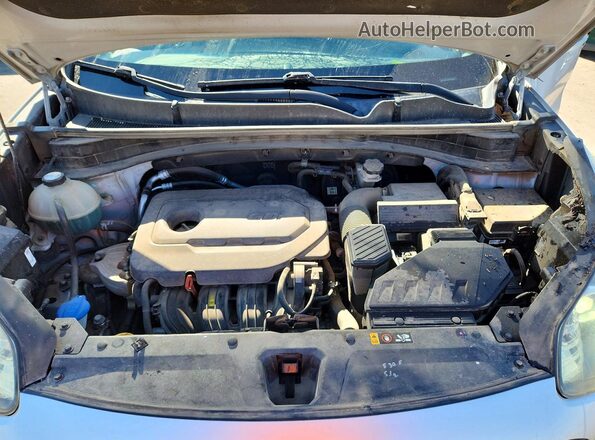 KNDPMCACXH7264939 2017 KIA SPORTAGE Silver Вид задньої частини салону