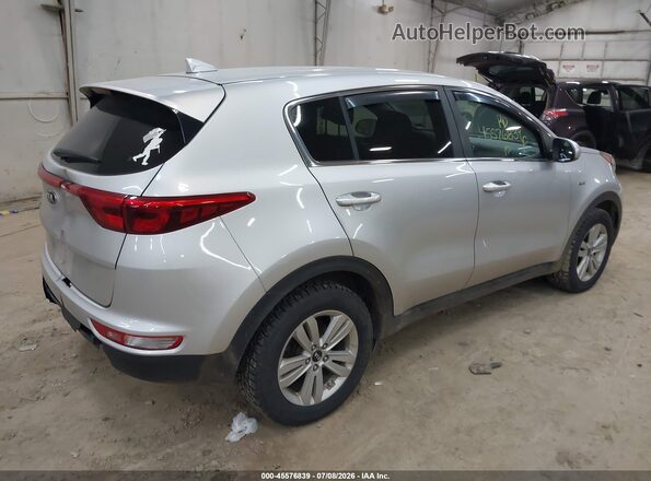 KNDPMCACXH7266139 2017 KIA SPORTAGE Silver Tył prawy