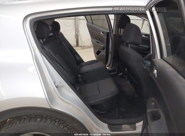 KNDPMCACXH7266139 2017 KIA SPORTAGE Silver Widok naklejki z numerem VIN