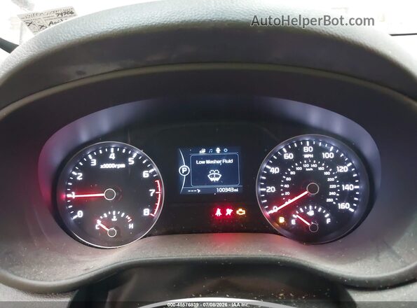 KNDPMCACXH7266139 2017 KIA SPORTAGE Silver Widok tylnych siedzeń
