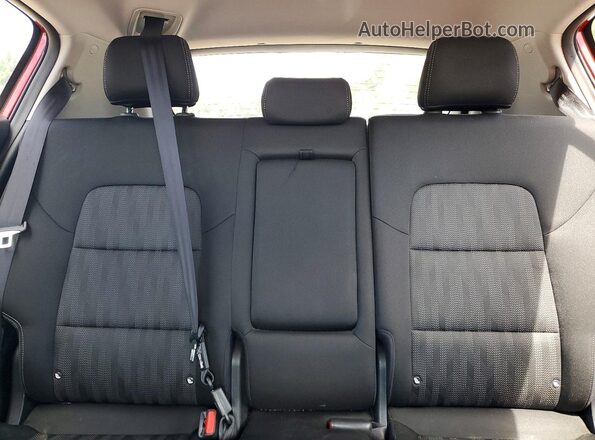 KNDPMCACXK7531777 2019 KIA SPORTAGE Красный Вид задних сидений
