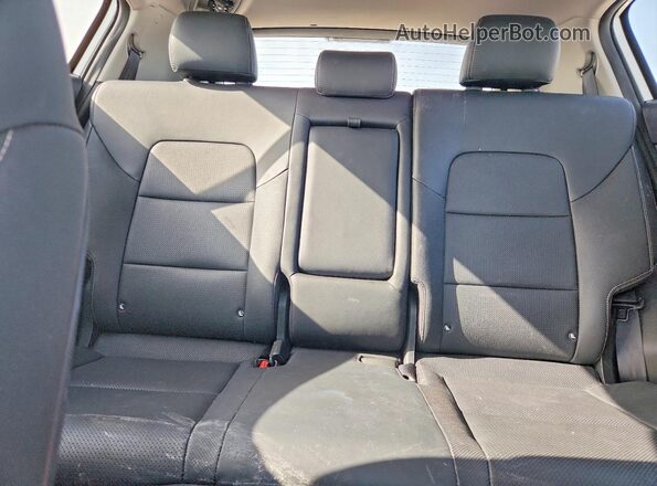KNDPN3AC3J7387226 2018 KIA SPORTAGE Белый Вид задних сидений