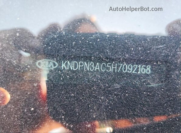 KNDPN3AC5H7092168 2017 KIA SPORTAGE Gray Engine compartment view