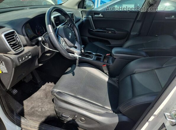 KNDPN3AC5L7839051 2020 KIA SPORTAGE White Widok wnętrza z przodu