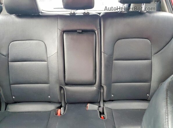 KNDPN3AC7H7083696 2017 KIA SPORTAGE Red Rear seats view