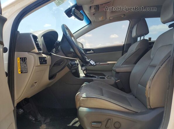 KNDPN3AC9H7105391 2017 KIA SPORTAGE Белый Вид салона спереди