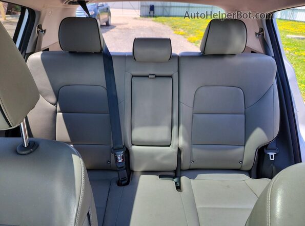 KNDPN3AC9J7390471 2018 KIA SPORTAGE Silver Вид задніх сидінь