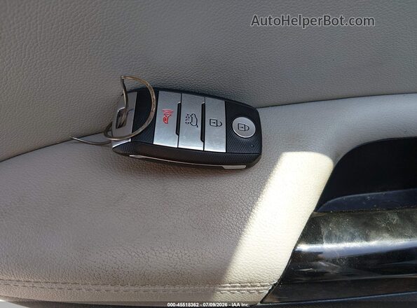 KNDPN3ACXK7584816 2019 KIA SPORTAGE Белый Вид панели приборов