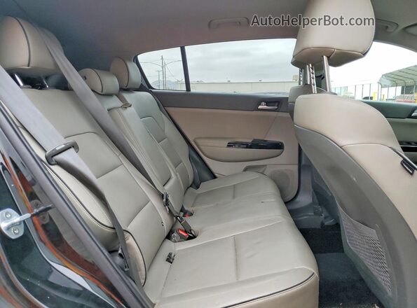 KNDPN3ACXK7588106 2019 KIA SPORTAGE Black Вид задньої частини салону