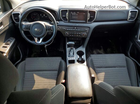 KNDPNCAC0H7148307 2017 KIA SPORTAGE White Dashboard view