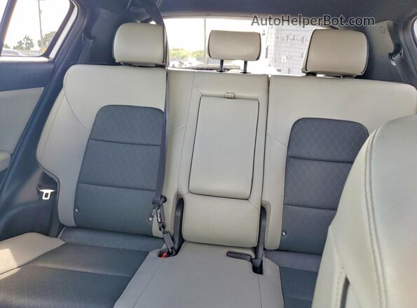 KNDPNCAC1J7443308 2018 KIA SPORTAGE White Вид задніх сидінь