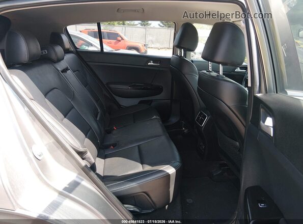 KNDPNCAC2J7462742 2018 KIA SPORTAGE Gray VIN կոդի պիտակի տեսք