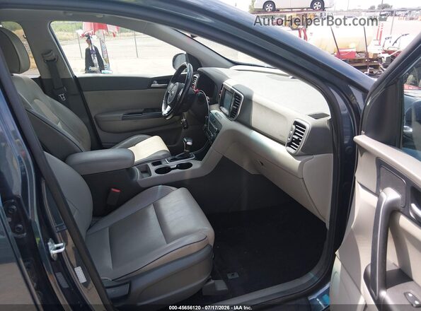 KNDPNCAC4H7184033 2017 KIA SPORTAGE Blue Front interior view