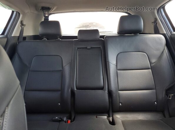 KNDPNCAC6H7271044 2017 KIA SPORTAGE Blue Widok tylnych siedzeń