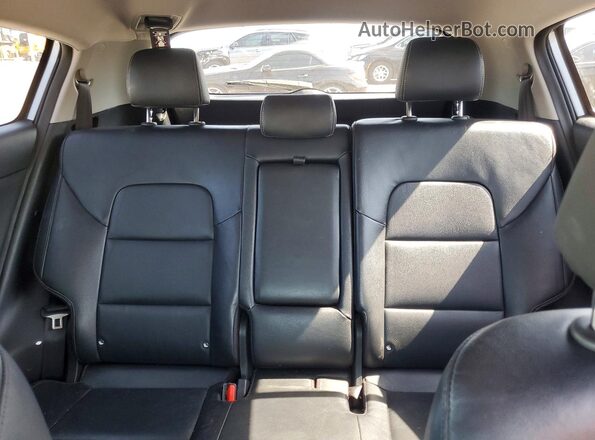 KNDPNCAC7K7583199 2019 KIA SPORTAGE Silver Widok tylnych siedzeń