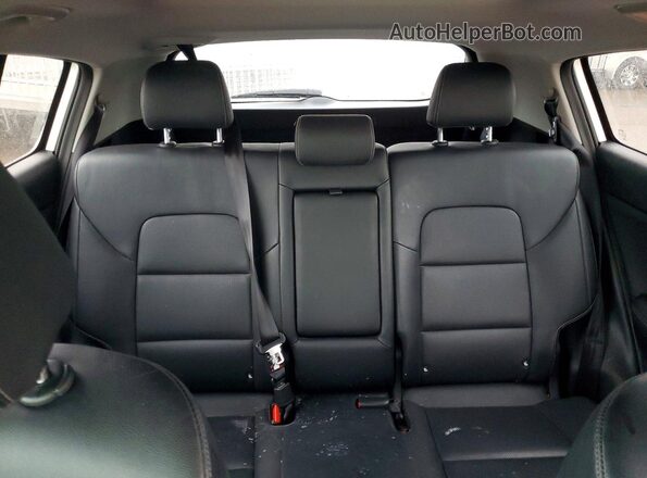 KNDPNCAC7M7846083 2021 KIA SPORTAGE White Rear seats view