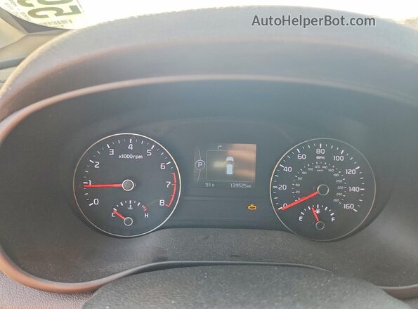 KNDPNCAC8H7167722 2017 KIA SPORTAGE Red Vista del cuadro de instrumentos
