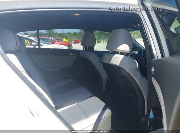 KNDPNCAC8K7577282 2019 KIA SPORTAGE White Вид наклейки з VIN-кодом