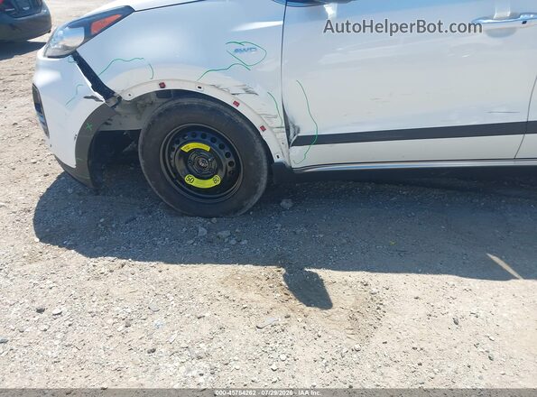 KNDPNCAC8K7577282 2019 KIA SPORTAGE White Вид спереду