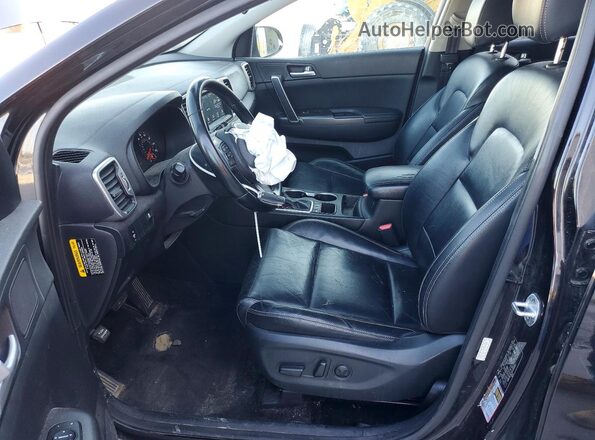 KNDPNCACXH7069324 2017 KIA SPORTAGE Black Front interior view