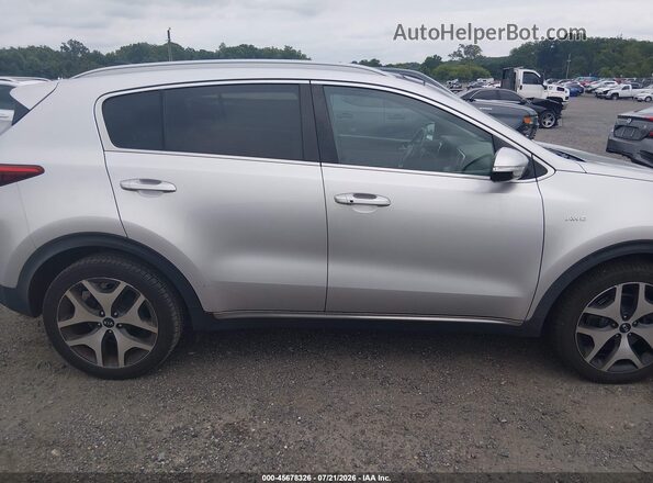 KNDPRCA62H7084656 2017 KIA SPORTAGE Silver Vista interior trasera