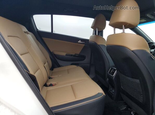 KNDPRCA64M7877628 2021 KIA SPORTAGE White Rear seats view