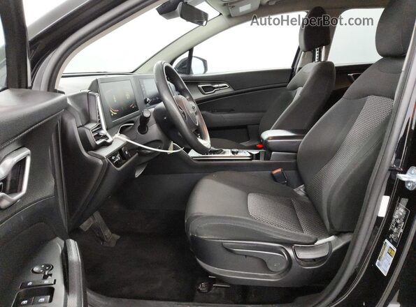 KNDPU3AF2P7142603 2023 KIA SPORTAGE Black Widok wnętrza z przodu