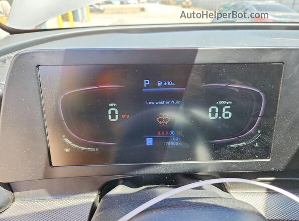 KNDPU3AF7P7118359 2023 KIA SPORTAGE Silver Вид щитка приладів