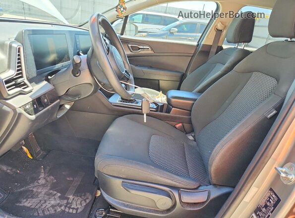 KNDPU3AF7P7118359 2023 KIA SPORTAGE Silver Вид салону спереду
