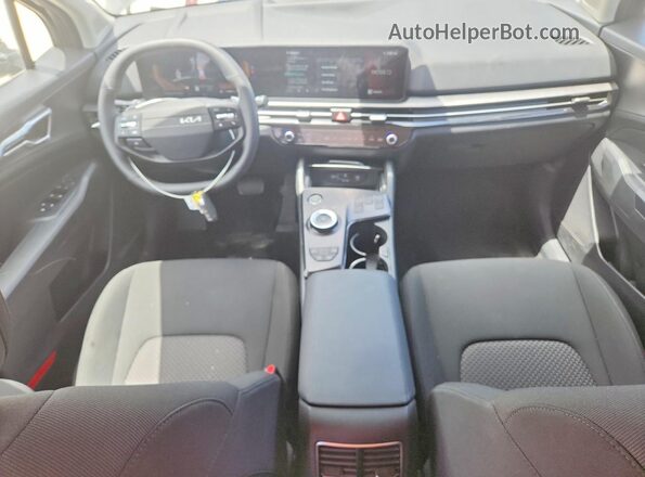 KNDPU3DG7T7363323 2026 KIA SPORTAGE Черный Вид панели приборов