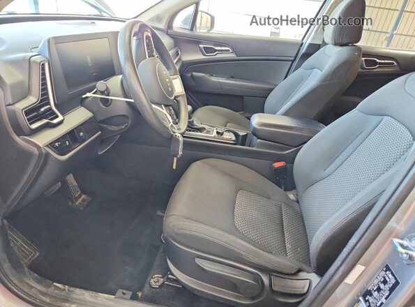 KNDPUCAF0P7174577 2023 KIA SPORTAGE Gray Widok wnętrza z przodu