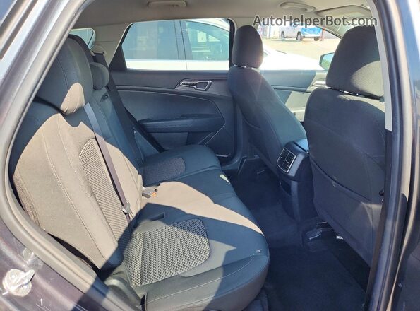 KNDPUCAF2P7166013 2023 KIA SPORTAGE Black Rear interior view