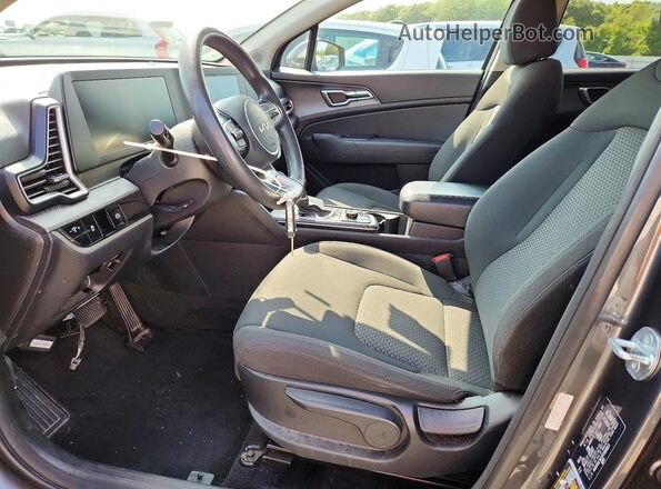 KNDPUCAF2P7166013 2023 KIA SPORTAGE Black Front interior view