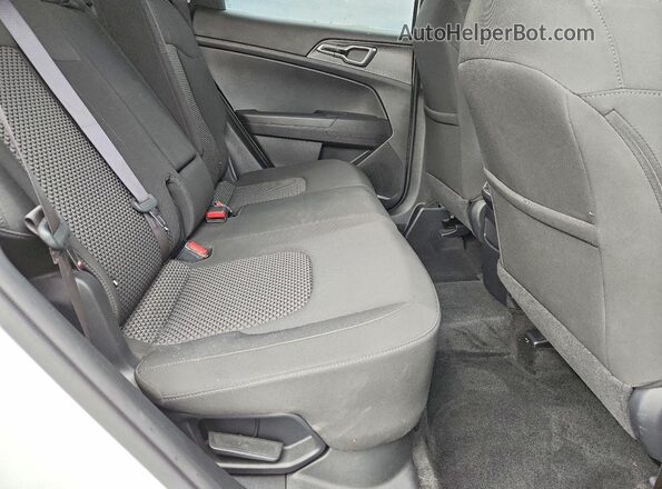 KNDPUCAG2P7111540 2023 KIA SPORTAGE White Вид задніх сидінь