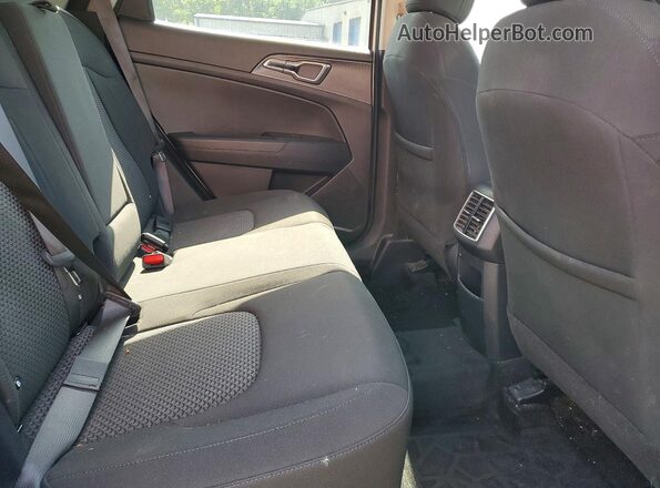 KNDPUCAG2P7115264 2023 KIA SPORTAGE Белый Вид задней части салона