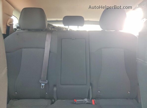 KNDPUCAG7P7029268 2023 KIA SPORTAGE Silver Widok tylnych siedzeń