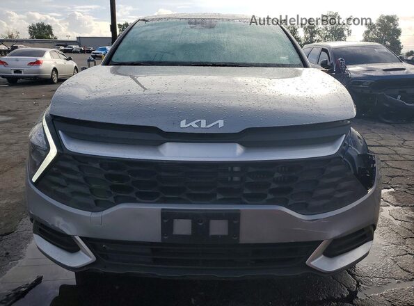 KNDPUCAG7P7029268 2023 KIA SPORTAGE Silver Widok z przodu